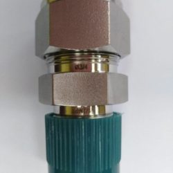 1/2" NPTM x 3/4" tube straight connector